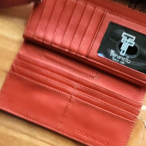🎈 Tignanello Leather Coral Pink Orangy Wallet Clutch NEW Lots of sections - Picture 10 of 13